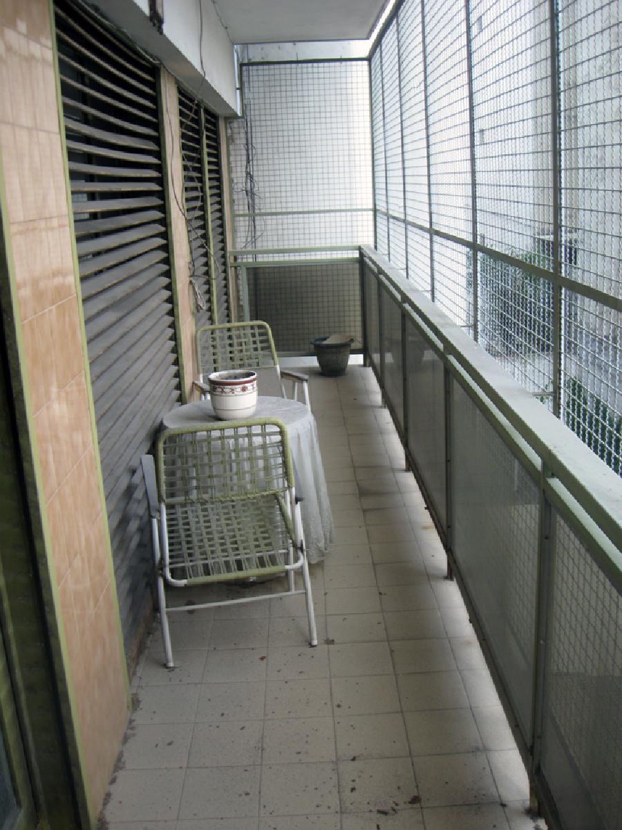 VENTA : : 3 AMB C/DEPENDENCIA : : COCHERA : : CHARCAS 4300 : : U$S 239.000.-