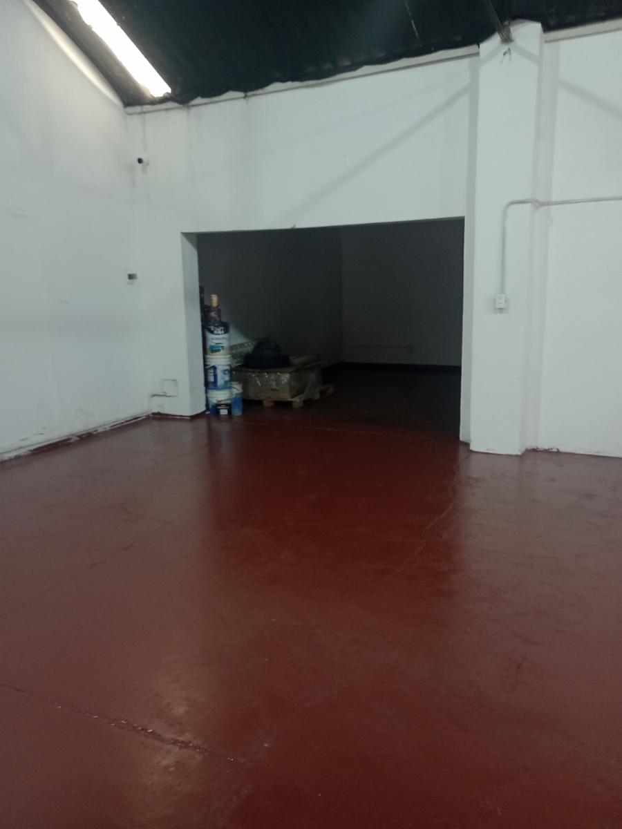 Excelente local amplio