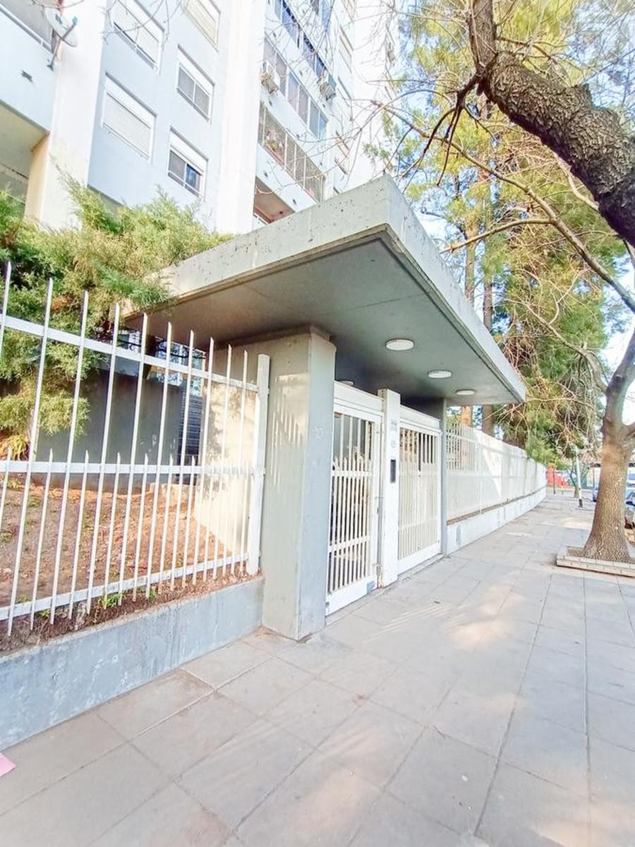 Torres Pueyrredón - Excelente 2 ambientes con vita al rio