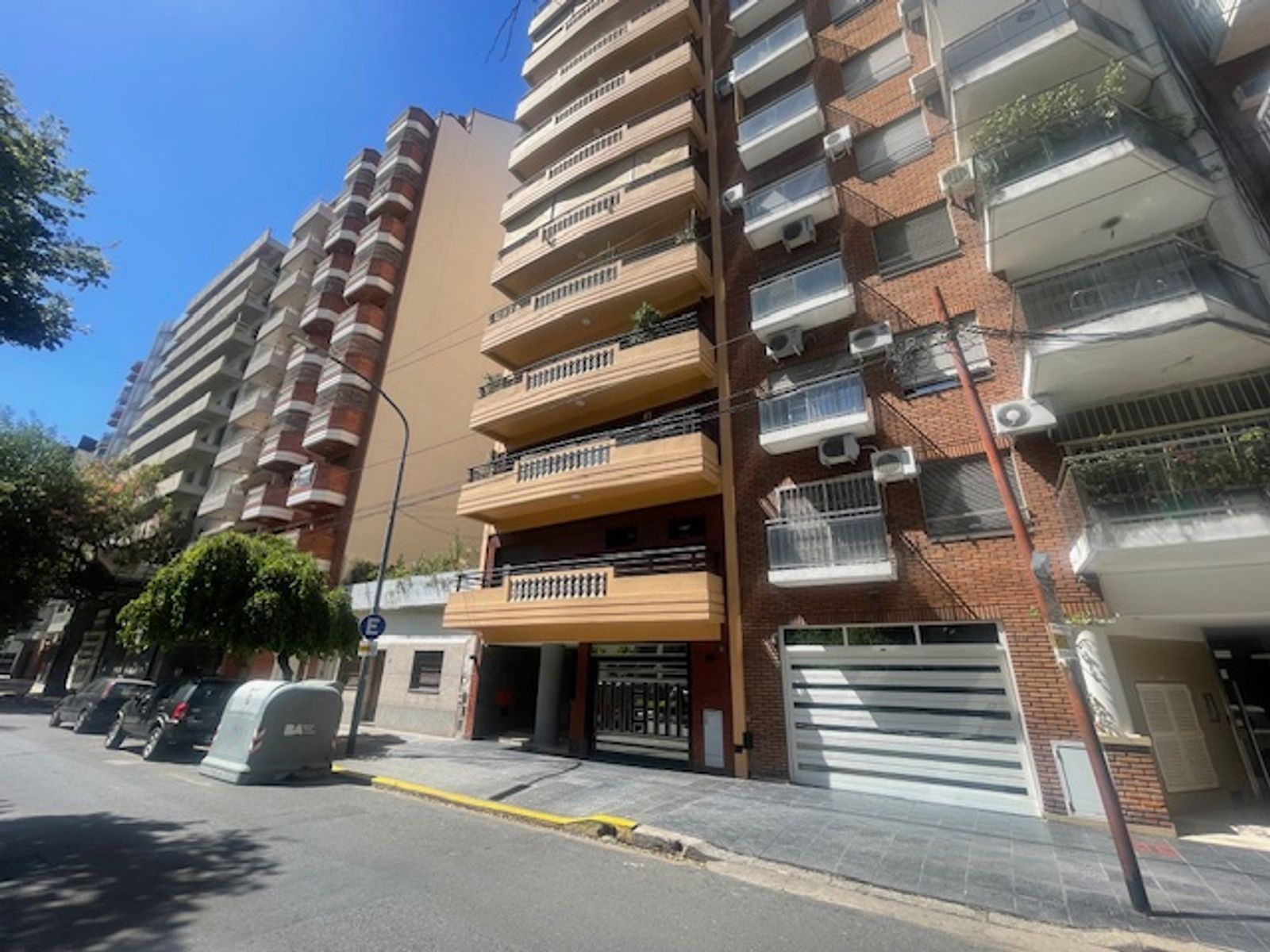 VILLA LURO TERRENO PREMIUM PLENO BOULEVARD RAMÓN L FALCÓN A 50 M DELAPLAZA LOS ANDES