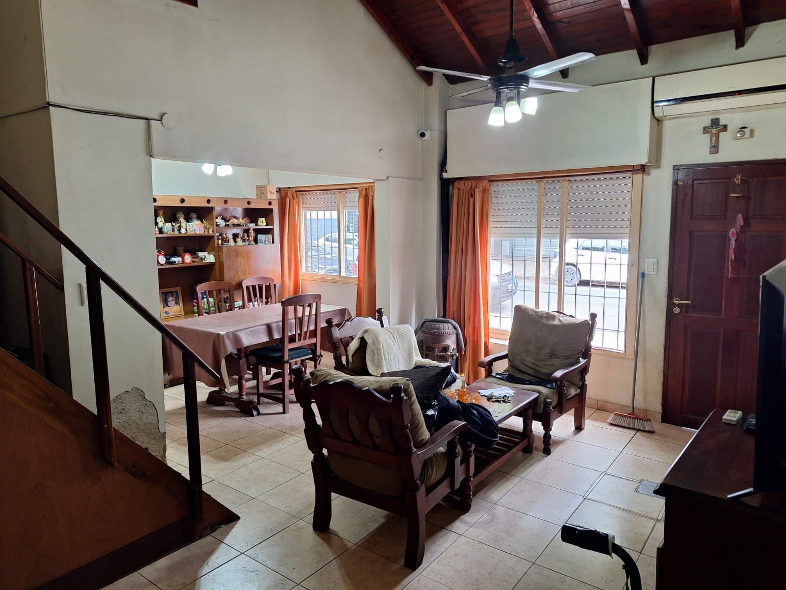 CASA 3 AMB CON QUINCHO Y TERRAZA