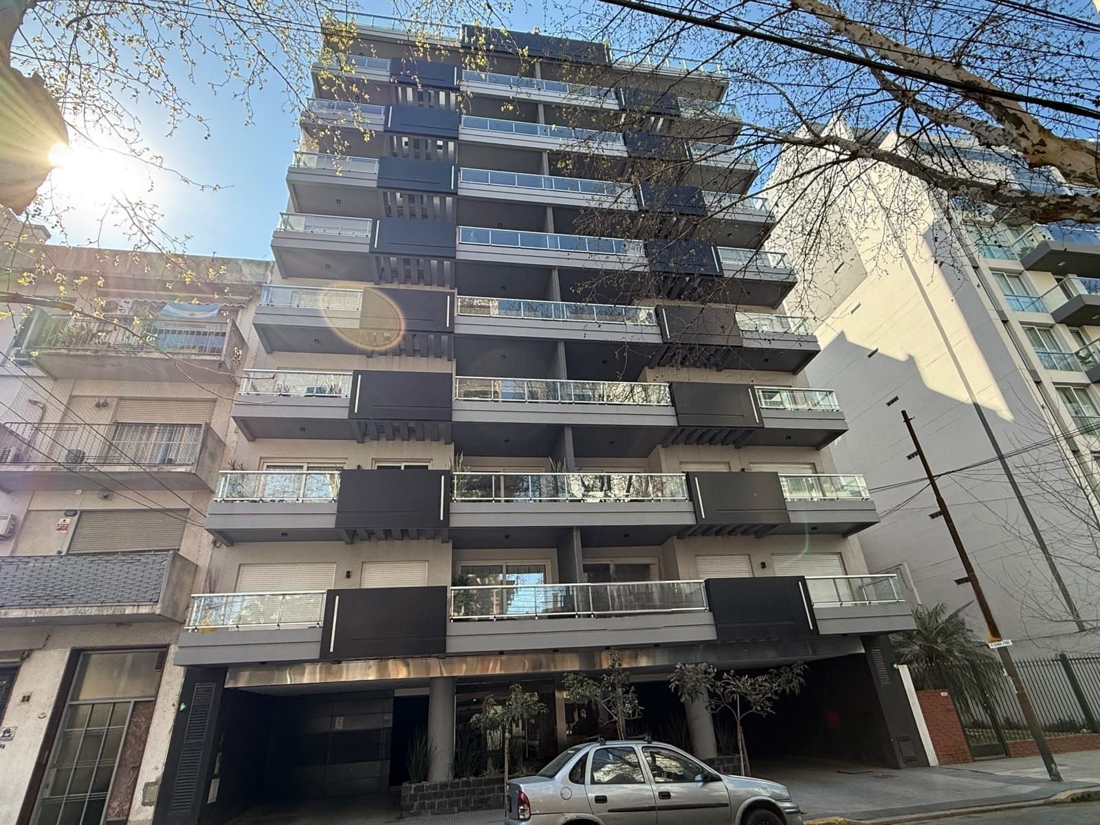 VENTA DEPARTAMENTO 4 AMB AL FRENTE A ESTRENAR CON COCHERA Y BAULERA