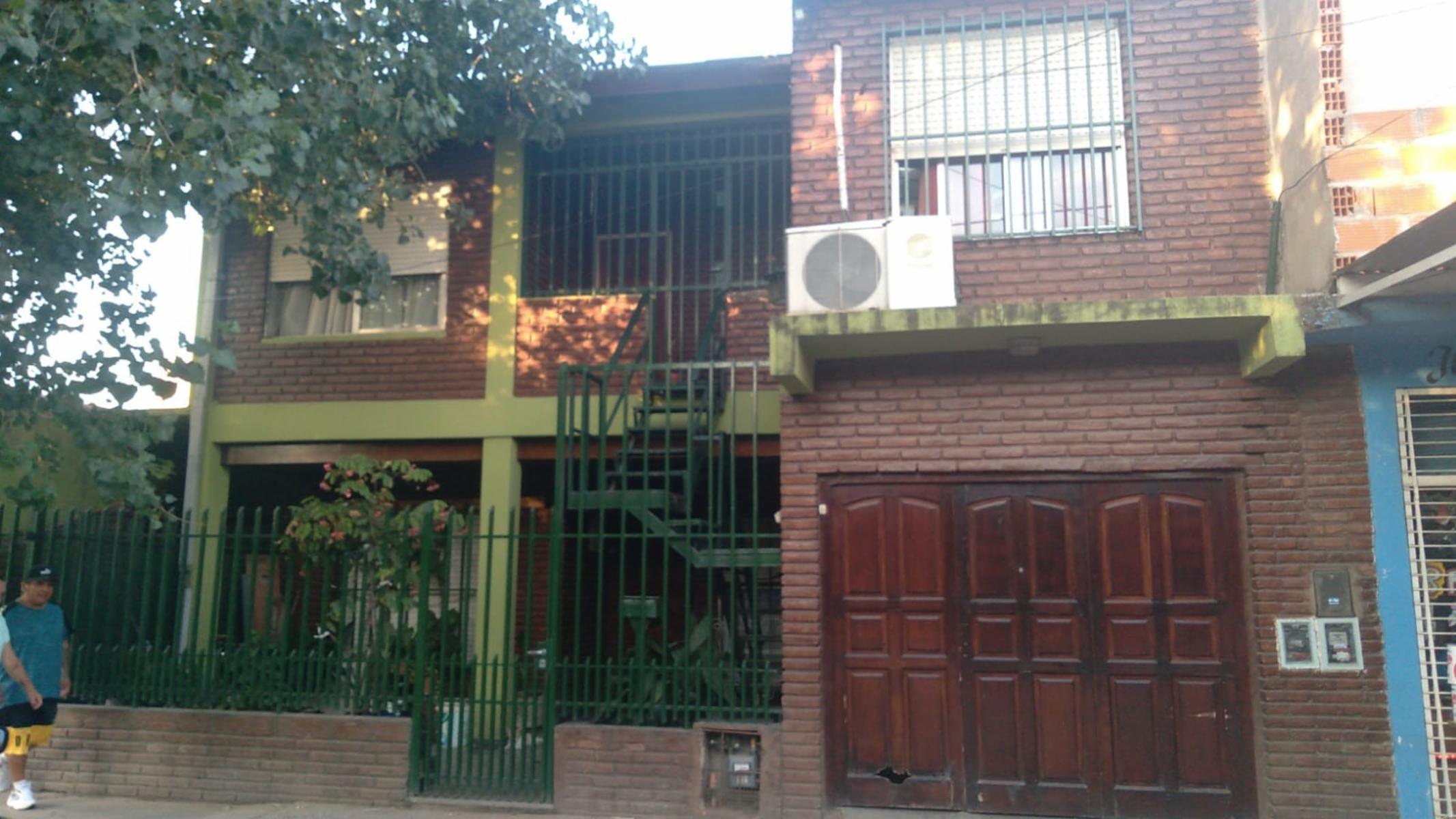 EXCELENTE PROPIEDAD MULTI FAMILIAR-Loma Hermosa