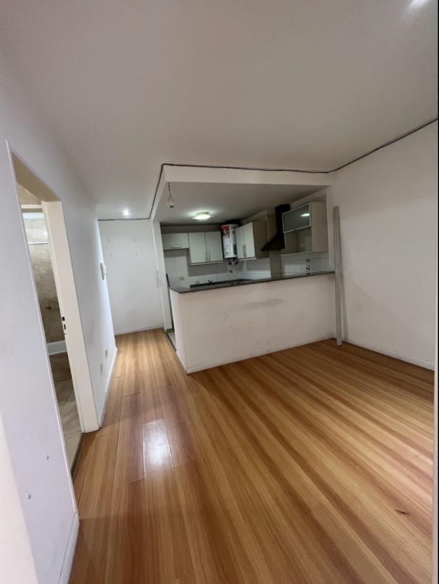 hermoso y amplio monoambiente con gran cocina