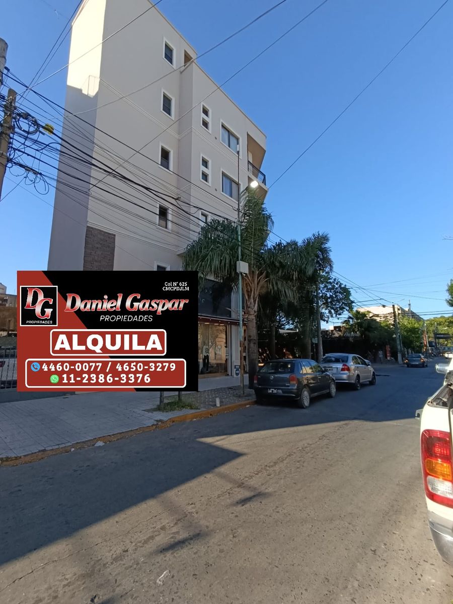ALQUILER - DEPARTAMENTO 2 AMBIENTES EN EDIFICIO - IMPECABLE