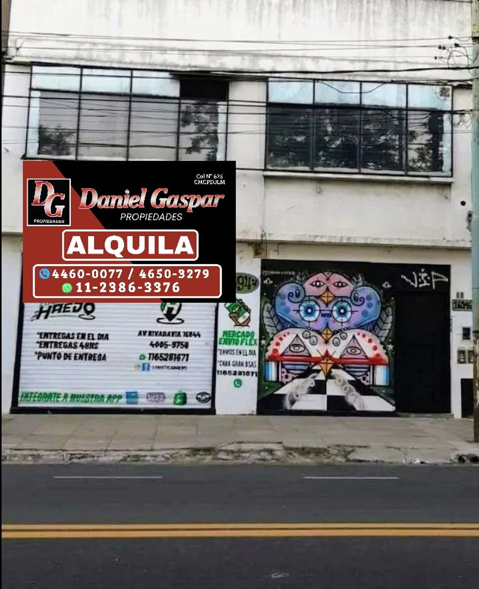ALQUILER - AMPLIO LOCAL COMERCIAL SOBRE AVENIDA - 2 PLANTAS