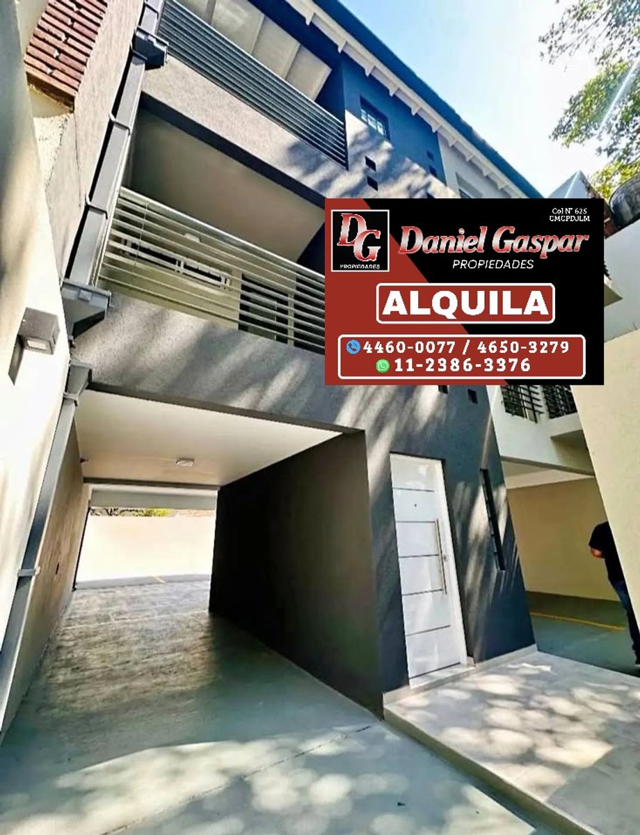 ALQUILER - DEPARTAMENTO MONOAMBIENTE CON COCHERA - EN IMPECABLES CONDICIONES