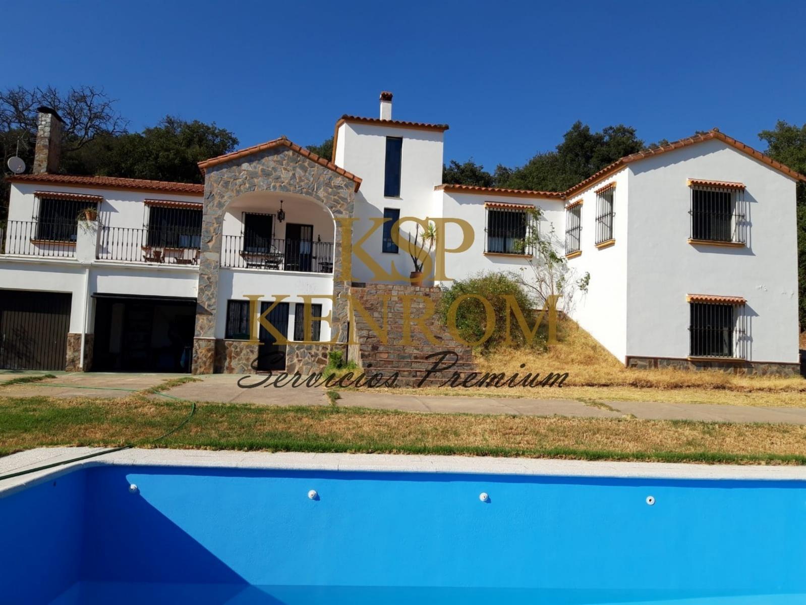 CHALET DE LUJO EN CORTEGANA, HUELVA