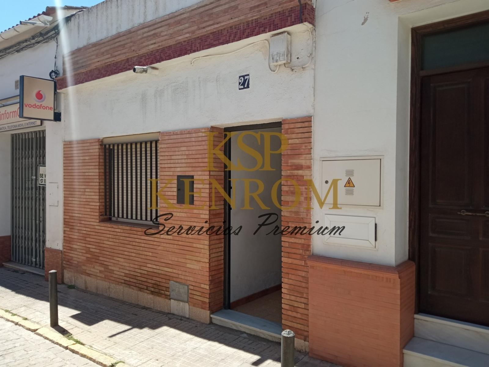 VIVIENDA PARA REFORMAR EN VALVERDE DEL CAMINO.