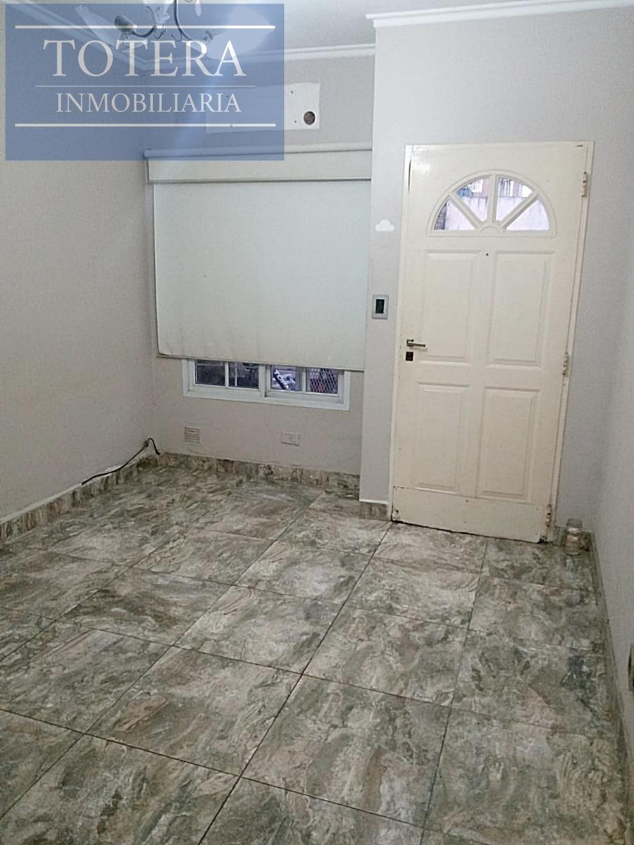 Duplex 3 ambientes con patio