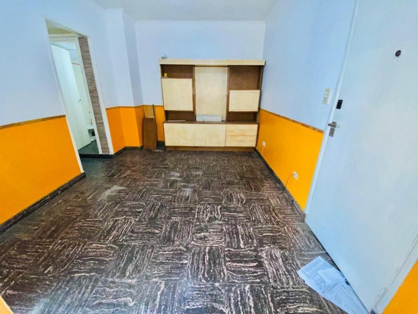 DEPARTAMENTO DE TRES AMBIENTES CON PATIO (ALEM 300-RAMOS MEJÍA)