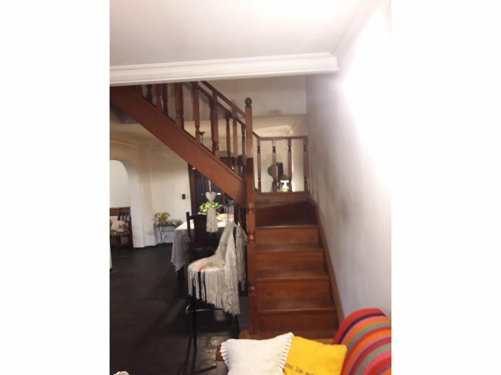 CASA EN DOS PLANTAS C/GARAGE Y TERRAZA (PUNCHAUCA 100 - HAEDO).