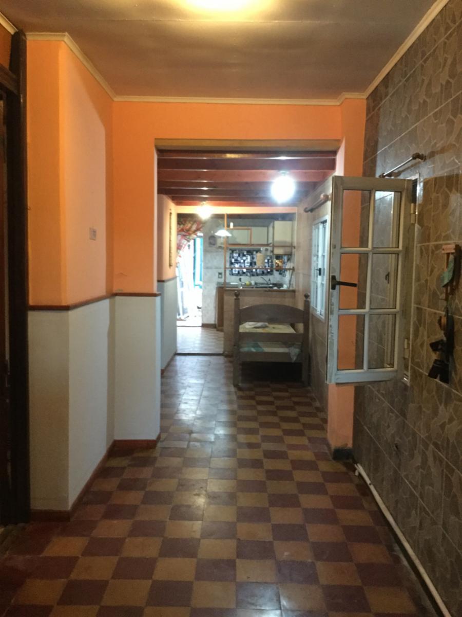 CASA 4 AMB AL FRENTE Y DEPTO. 2 AMB. AL FONDO A 7 CDRAS DE LA UNIVERSIDAD NACIONAL DE LANUS