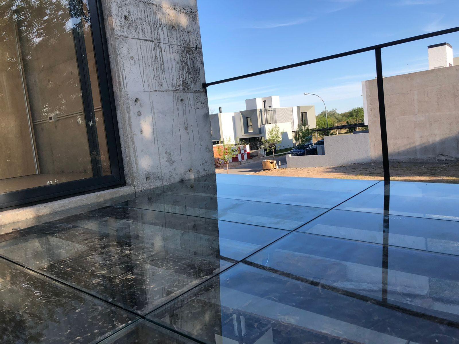 VENTA DE  DUPLEX ESTILO INDUSTRIAL DE CATEGORIA