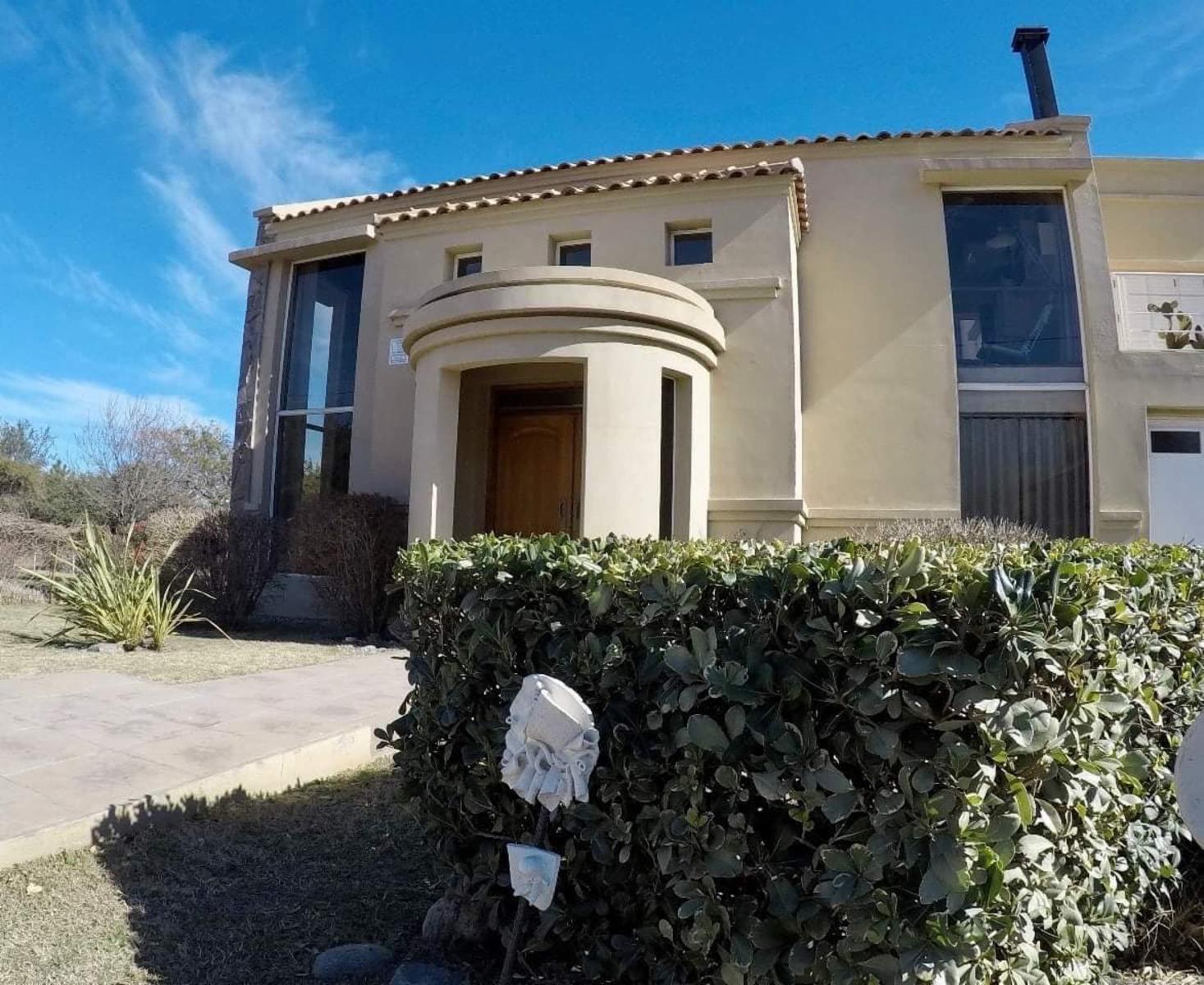 ¡HERMOSO CHALET EN BARRIO LAS MORERAS I - VILLA DE MERLO, SAN LUIS