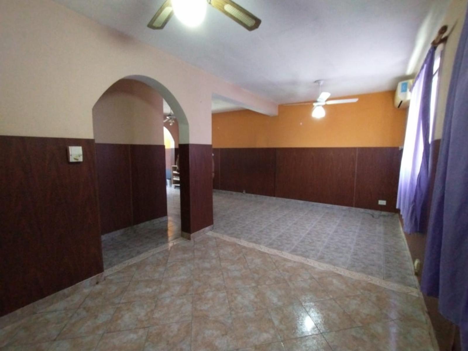 DEPARTAMENTO 4 AMBIENTE, 3 DORM. EN BARRIO SAN ISIDRO, COLECTORA CARREFOUR 2 ° PISO ESCALERA EXPENSAS $ 2000.-