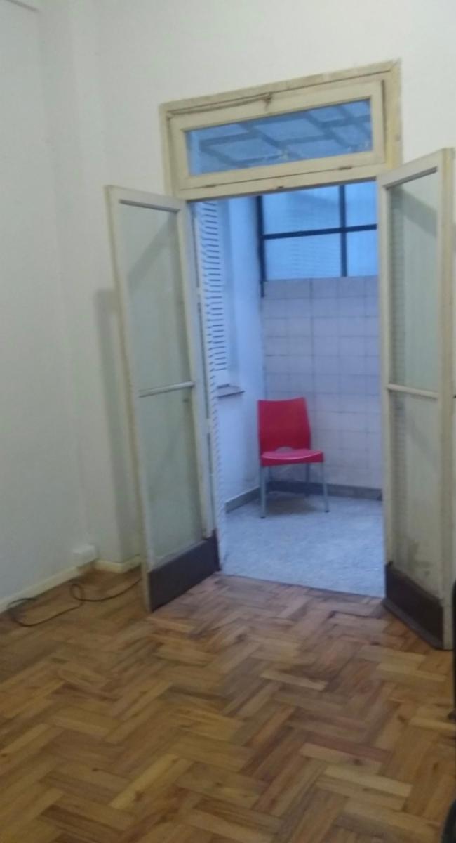 Departamento 2 ambientes con Patio en Almagro