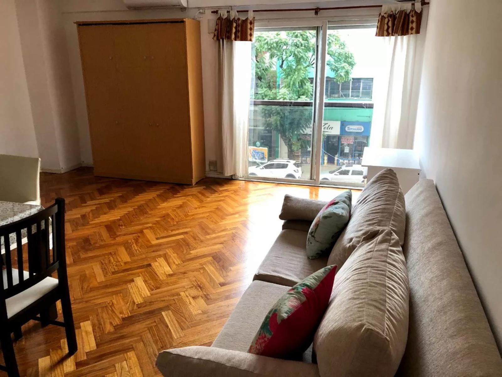 Alquiler Departamento Monoambiente en Monserrat Avenida Belgrano 1185