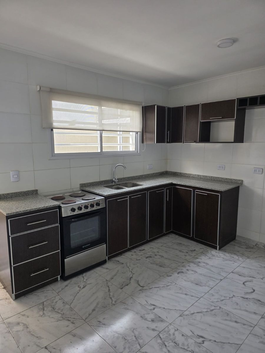 ALQUILER DEPTO 2º PISO AL FRENTE