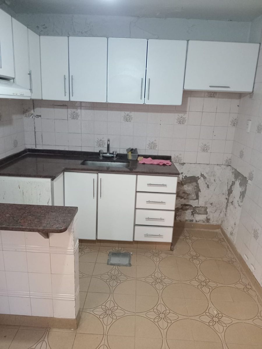 VENTA VIVIENDA 4 AMBIENTES