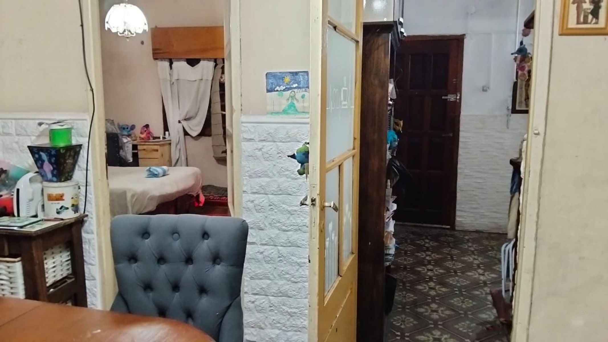 VENTA CASA 5 AMBIENTES CON JARDIN Y GARAGE