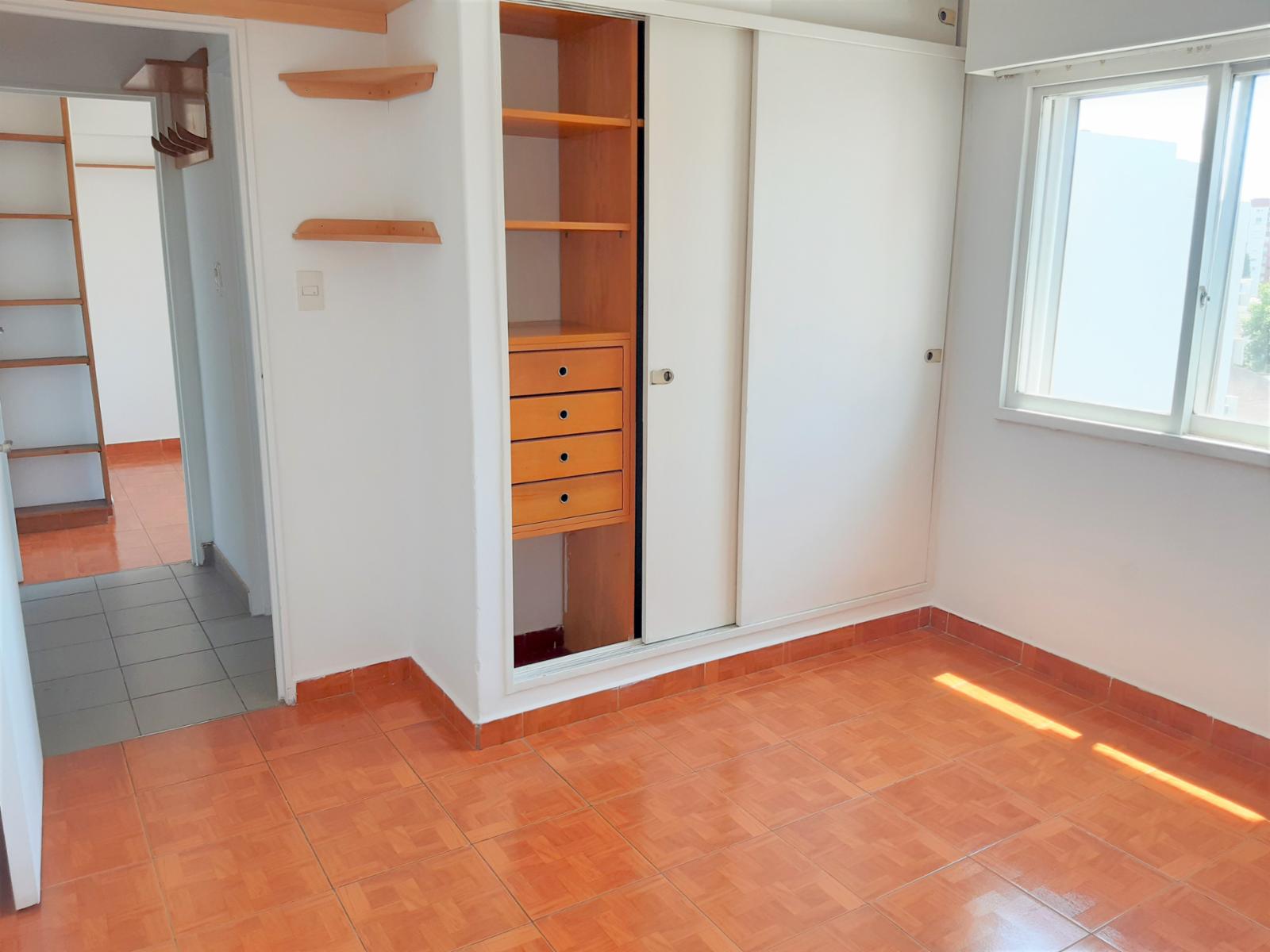 EXCELENTE DPTO 3 AMB A NUEVO, FRENTE, MUY LUMINOSO