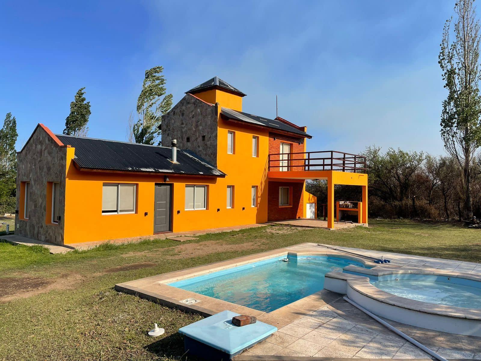 CASA EN VENTA EN CARPINTERIA, MERLO, SAN LUIS
