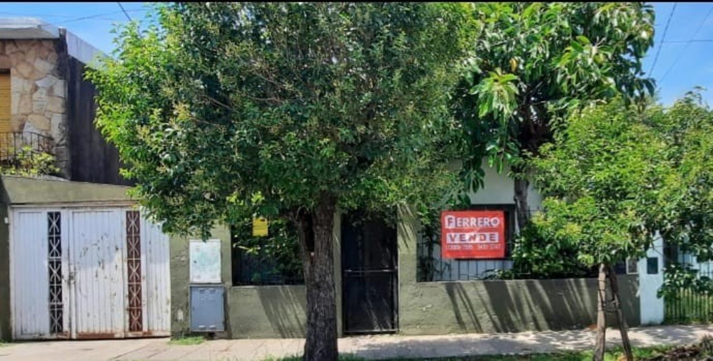 EXCELENTE PROPIEDAD. DOS PROPIEDADES EN UNA