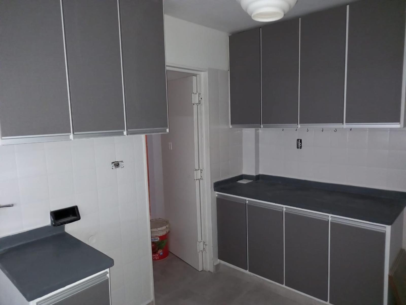 VENDO amplio departamento en el centro