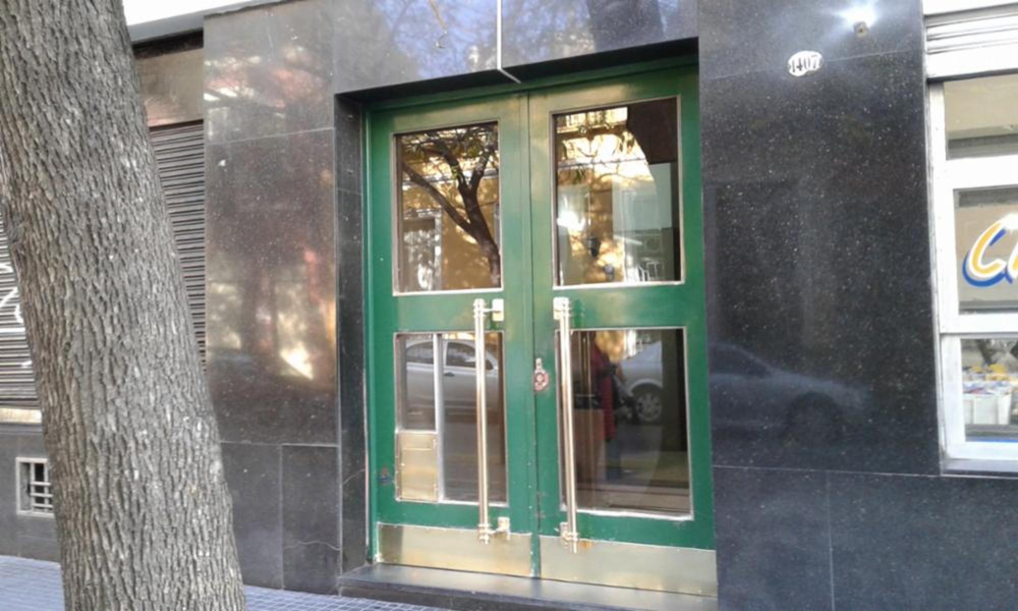 2 ambientes frente MONSERRAT