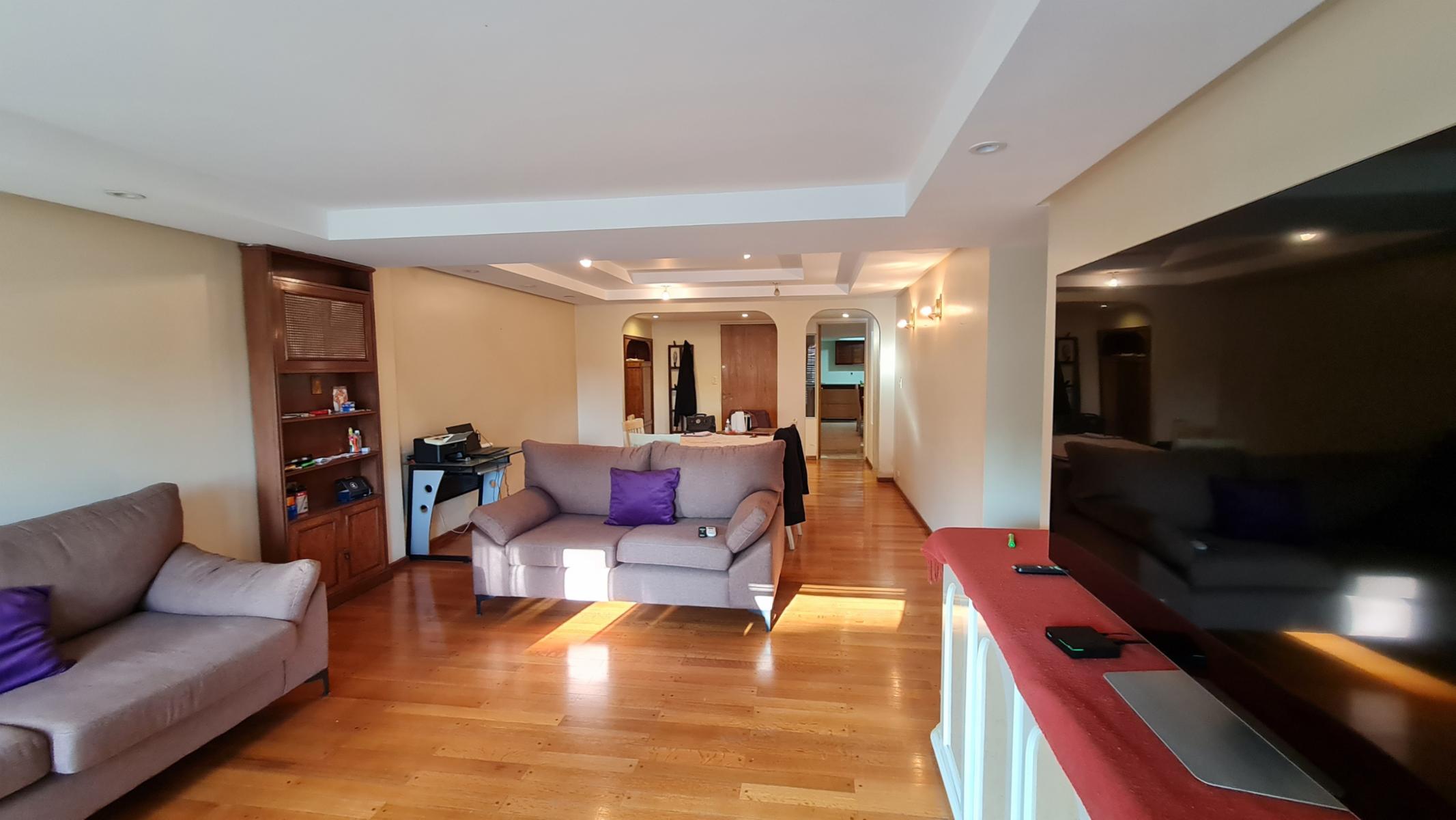 VENTA SEMIPISO 8 AMB C/COCHERA Y BAULERA. BARRACAS