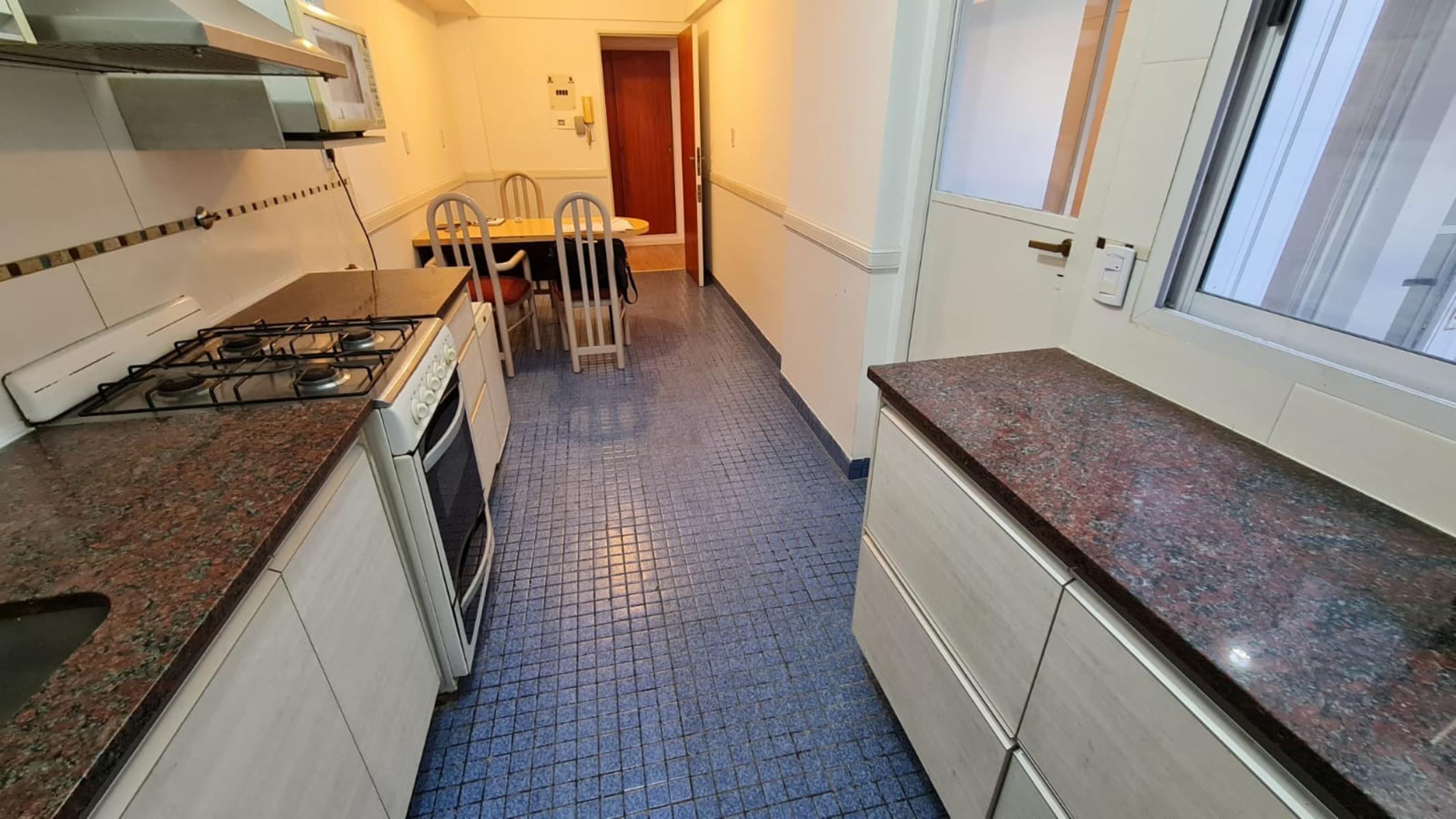 VENTA DPTO 4 AMB C/PATIO, GALERÍA, LAV. BARRACAS
