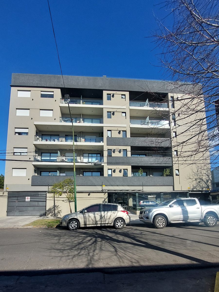 Excelente departamento en venta. Centro de Ituzaingo