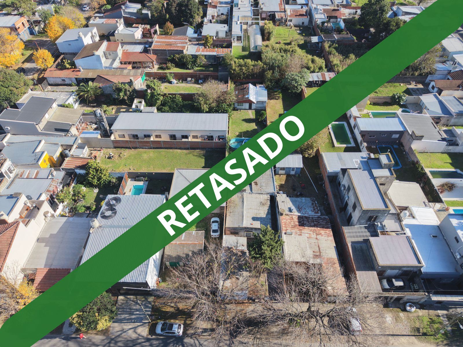 Lote de 637m² con construcción calle 81 entre 13 y 14