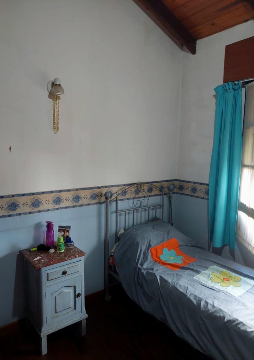 CASA DE 3 DORMITORIOS EN EXCELENTE ZONA DE FISHERTON