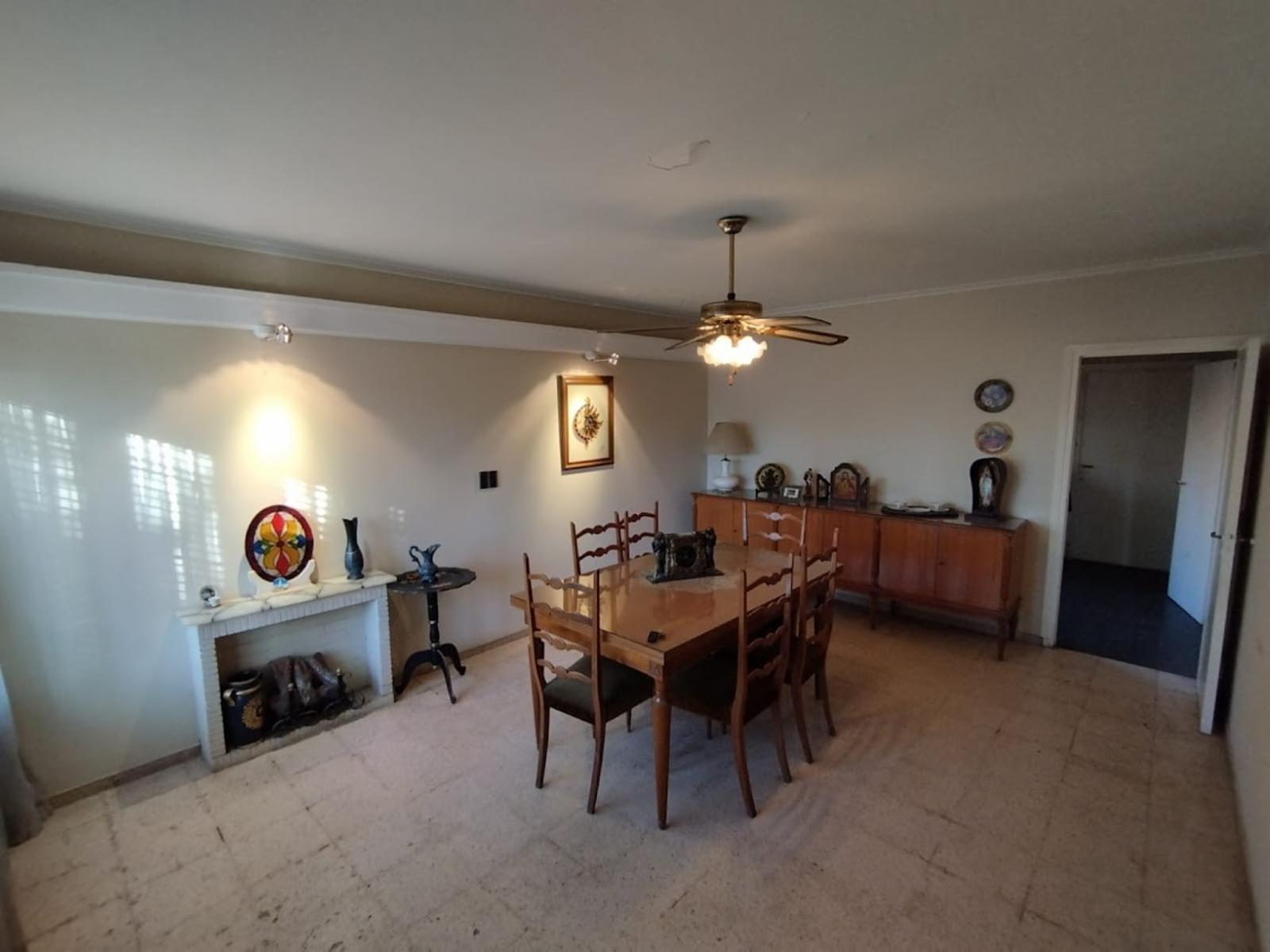 HERMOSA CASA EN GODOY CRUZ - CERCANA A BARRIO BANCARIO