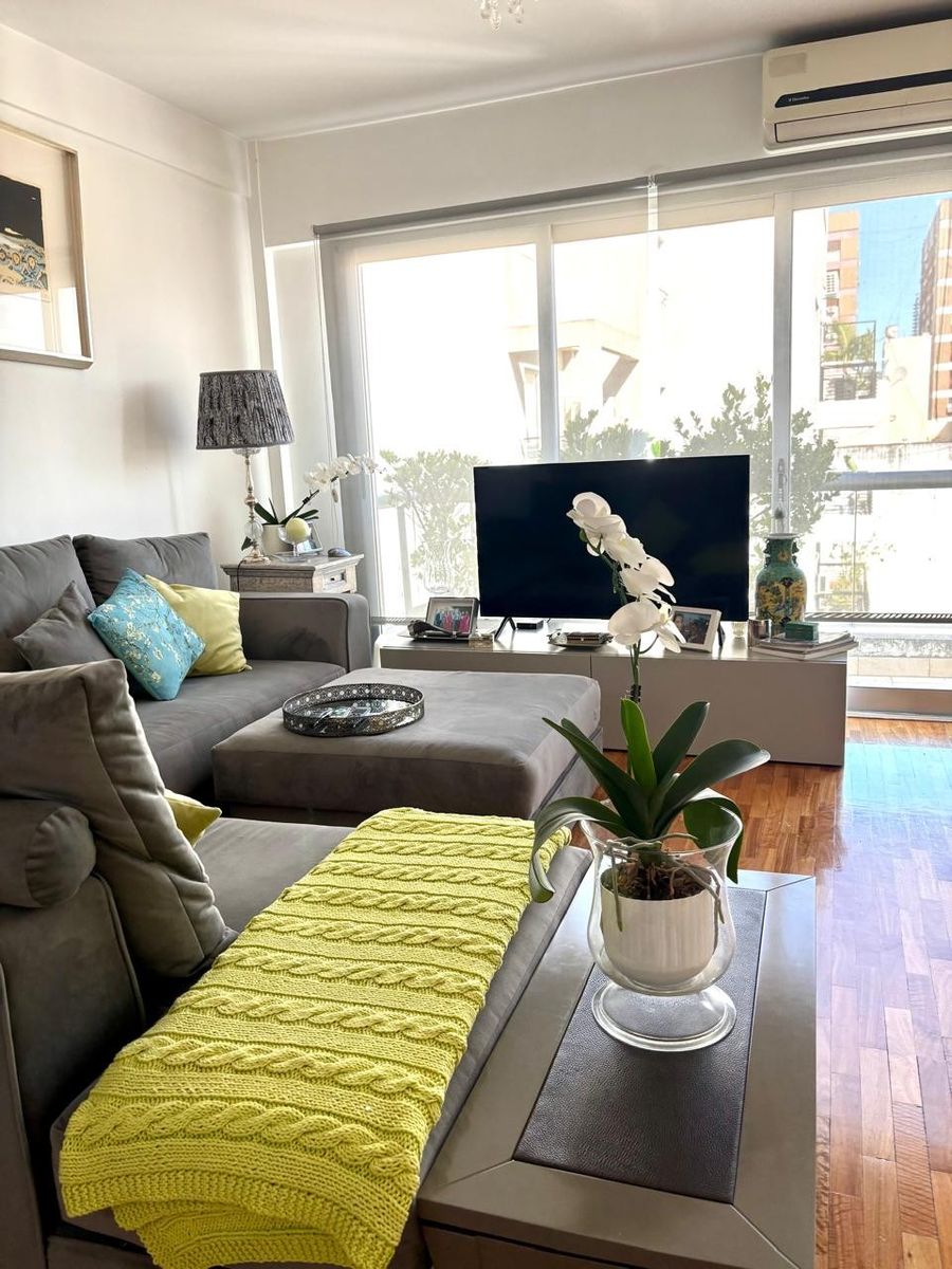 Dúplex con terraza propia y vista abierta en pleno Palermo Hollywood