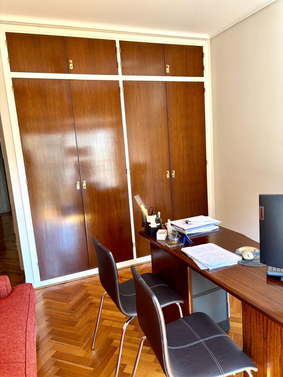 Barrancas de Belgrano piso cuatro ambientes, dependencia, cochera y baulera