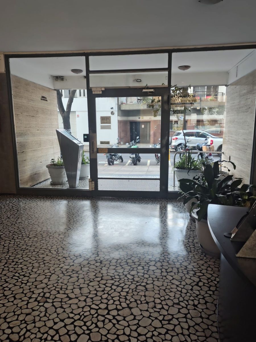 Donado 810 Piso 1 Villa Ortuzar, Dos Ambientes con Balcón Terraza. a media cuadra Hospital Tornú
