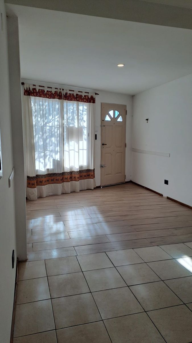 ¡¡SI BUSCAS UBICACION, ACA ENCONTRASTE UN PH AL FRENTE