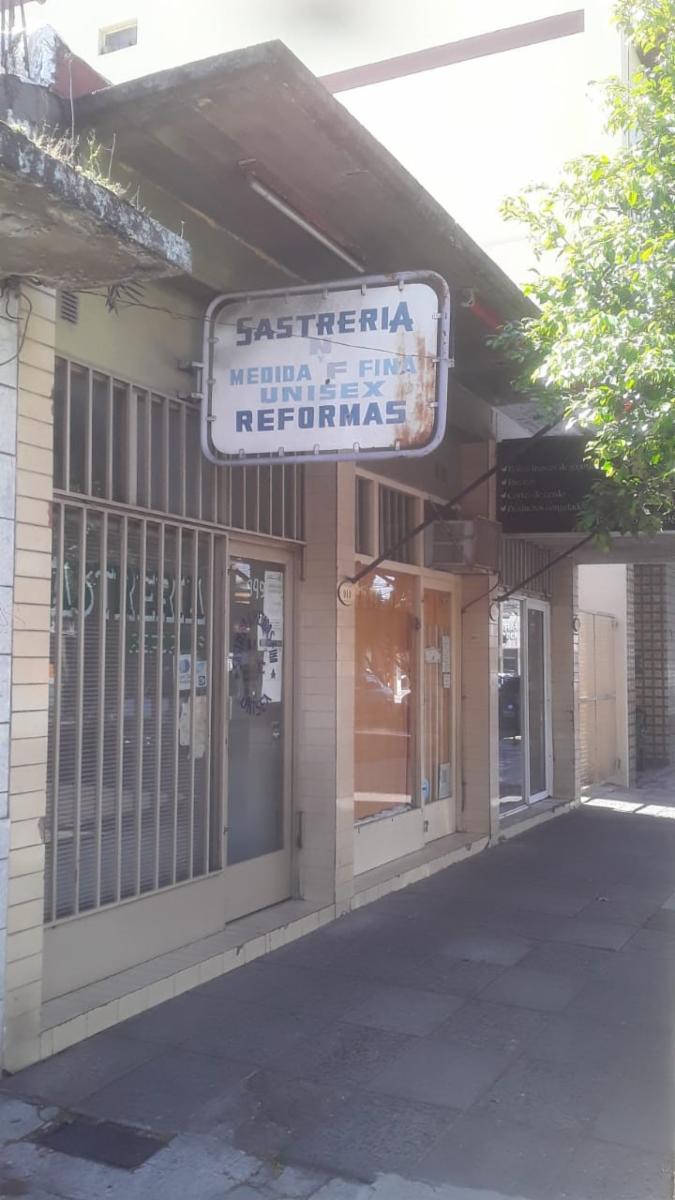 Ramos Mejía - RETASADO - Venta en Block - 3 Locales mas depto, Cochera y Espacio Aéreo