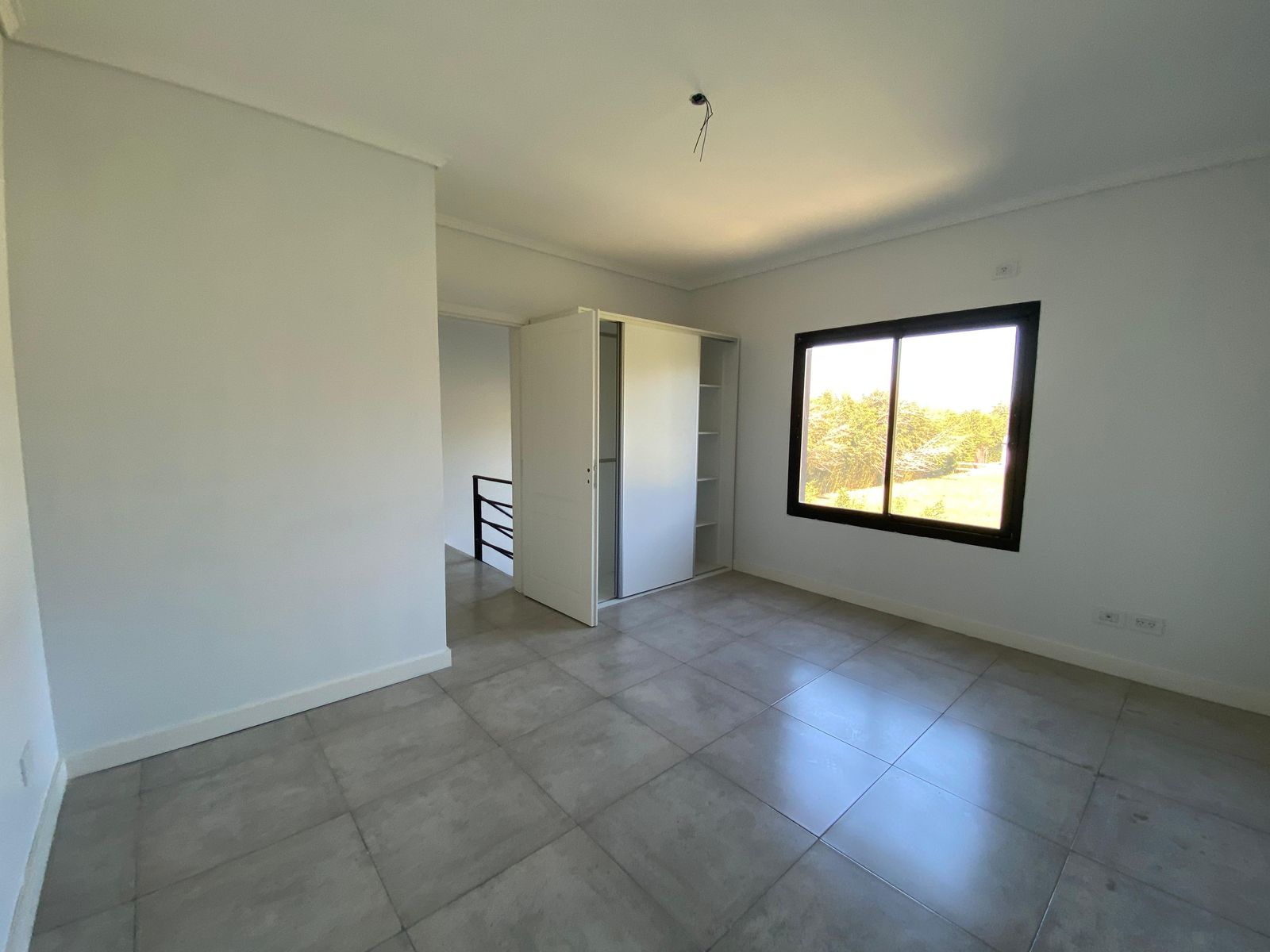 VENTA 3 AMBIENTES TIPO DÚPLEX CON JARDÍN. SIN EXPENSAS.