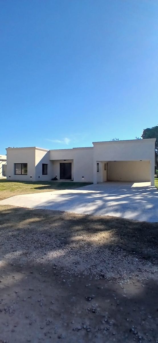 VENTA CASA EN UNA PLANTA - VISTA AL GOLF