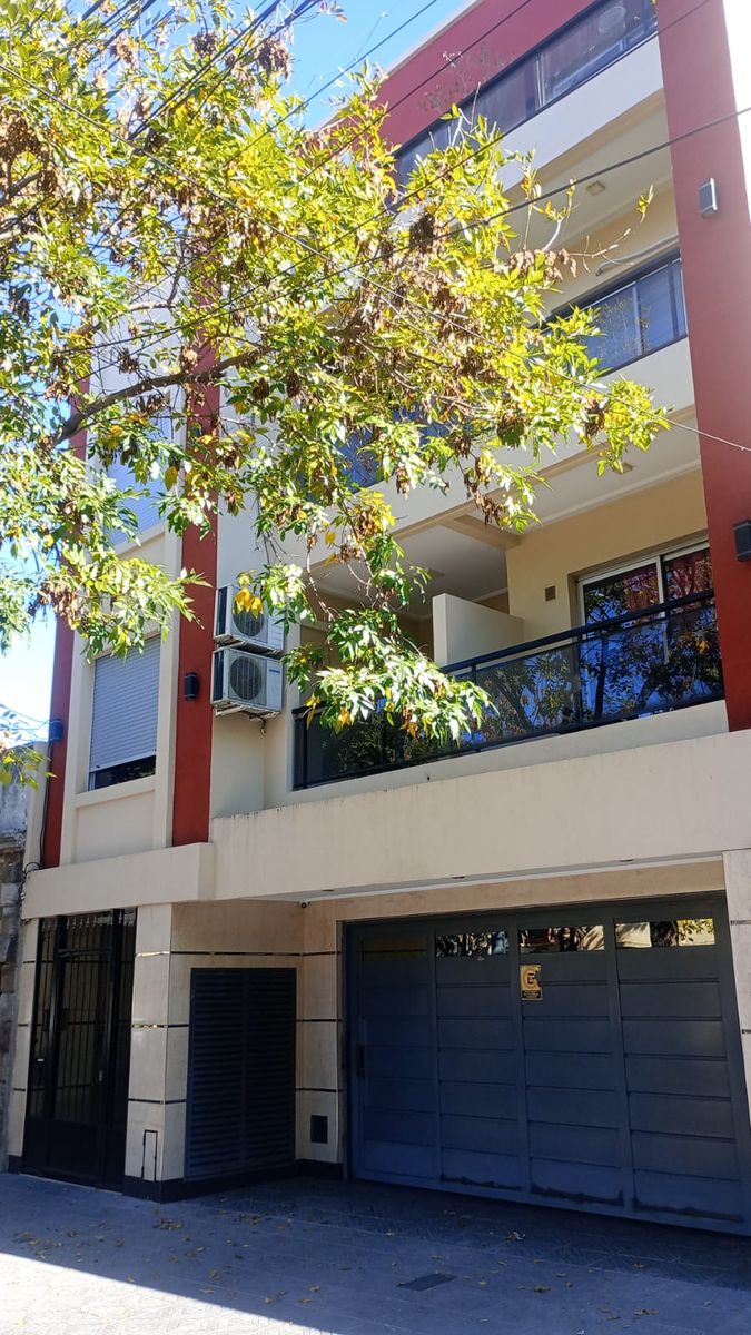 # MIRA ESTO # 2 AMB # BALCON # C/RENTA $650.000 # GTE PROP # EXCELENTE INQ