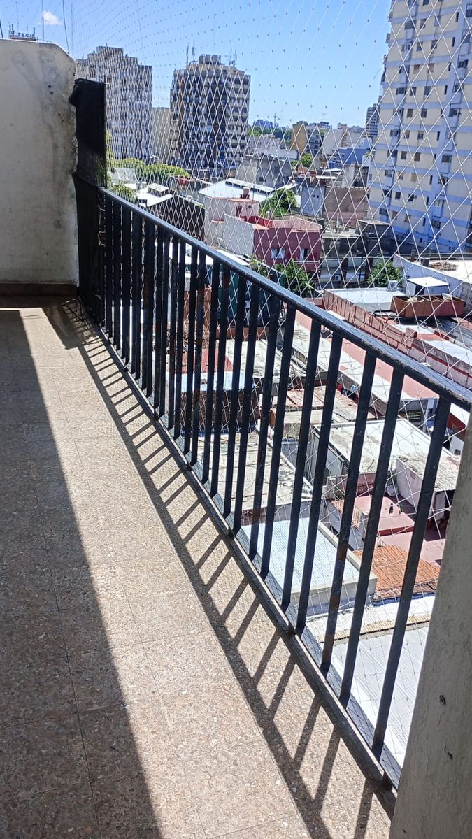 # MIRA ESTO # DEPTO # APTO CREDITO # 3 AMB C/BALCON # MUY AMPLIO