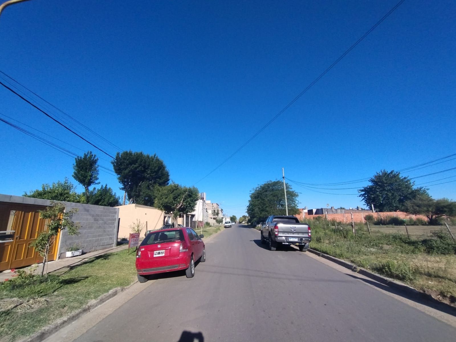 "Tu Casa Hoy: Lotes Premium con Todos los Servicios"