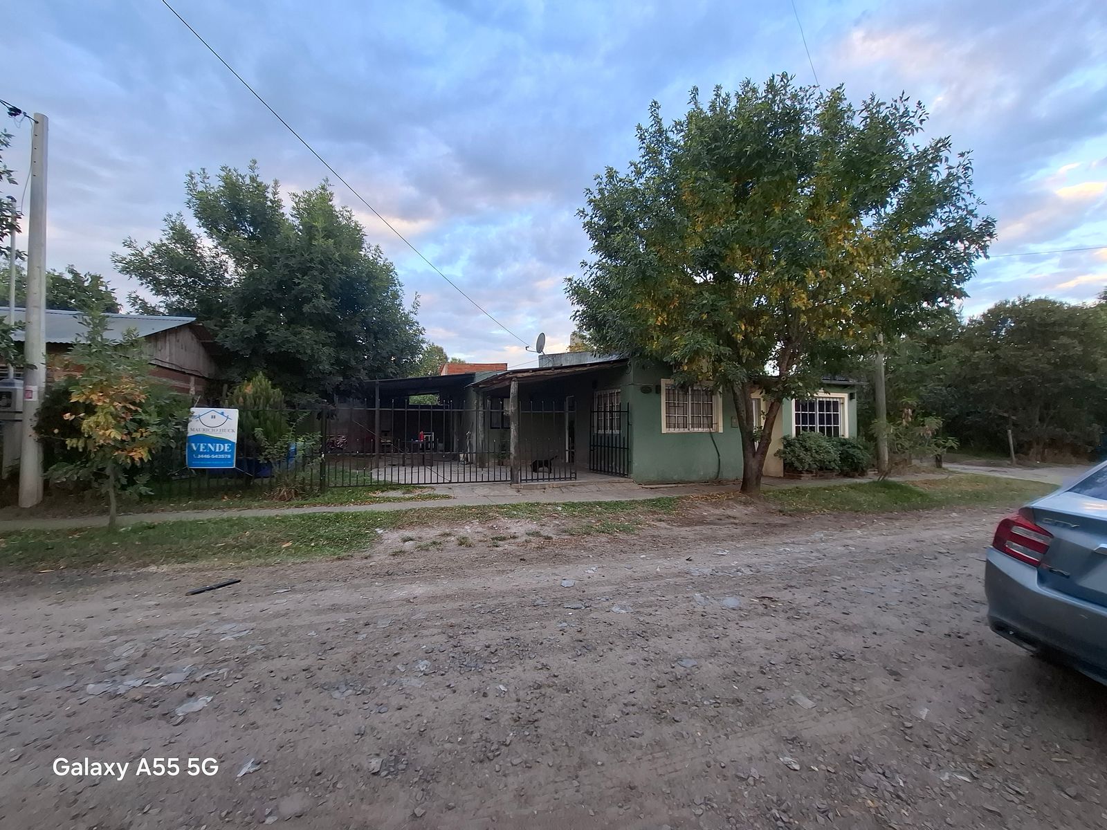 Casa con tres dormitorios Jauretche 674