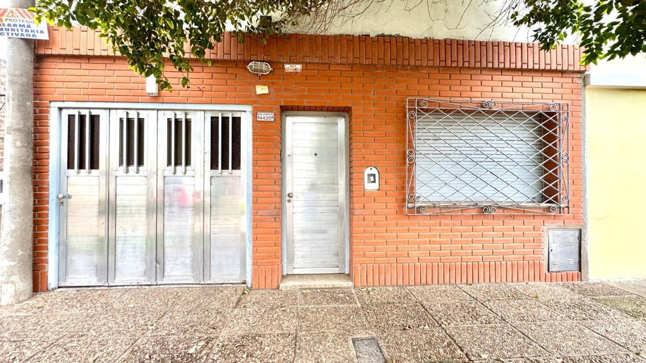 CASA 2 DORMITORIOS EN BARRANQUITAS (PH) CON COCHERA