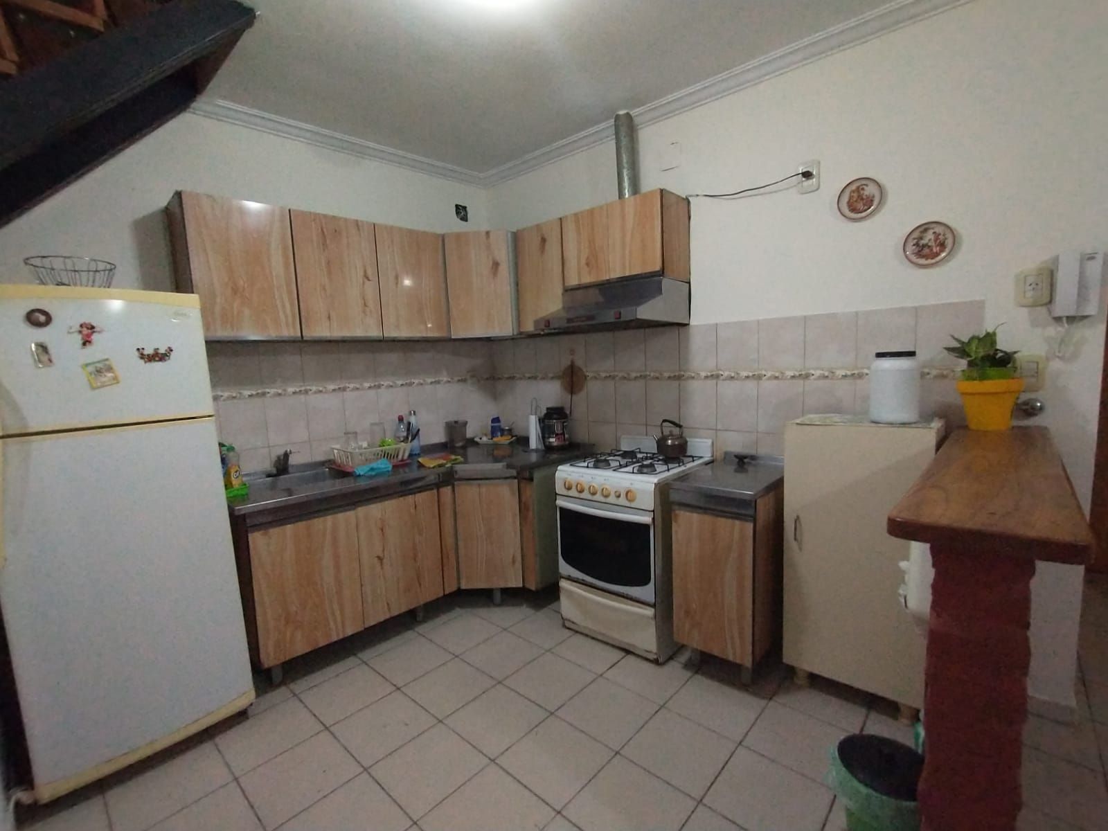 DOS CASAS INTERNAS SOBRE AV. FACUNDO ZUVIRIA AL 4600 (ZONA JERÁRQUICOS SALUD)