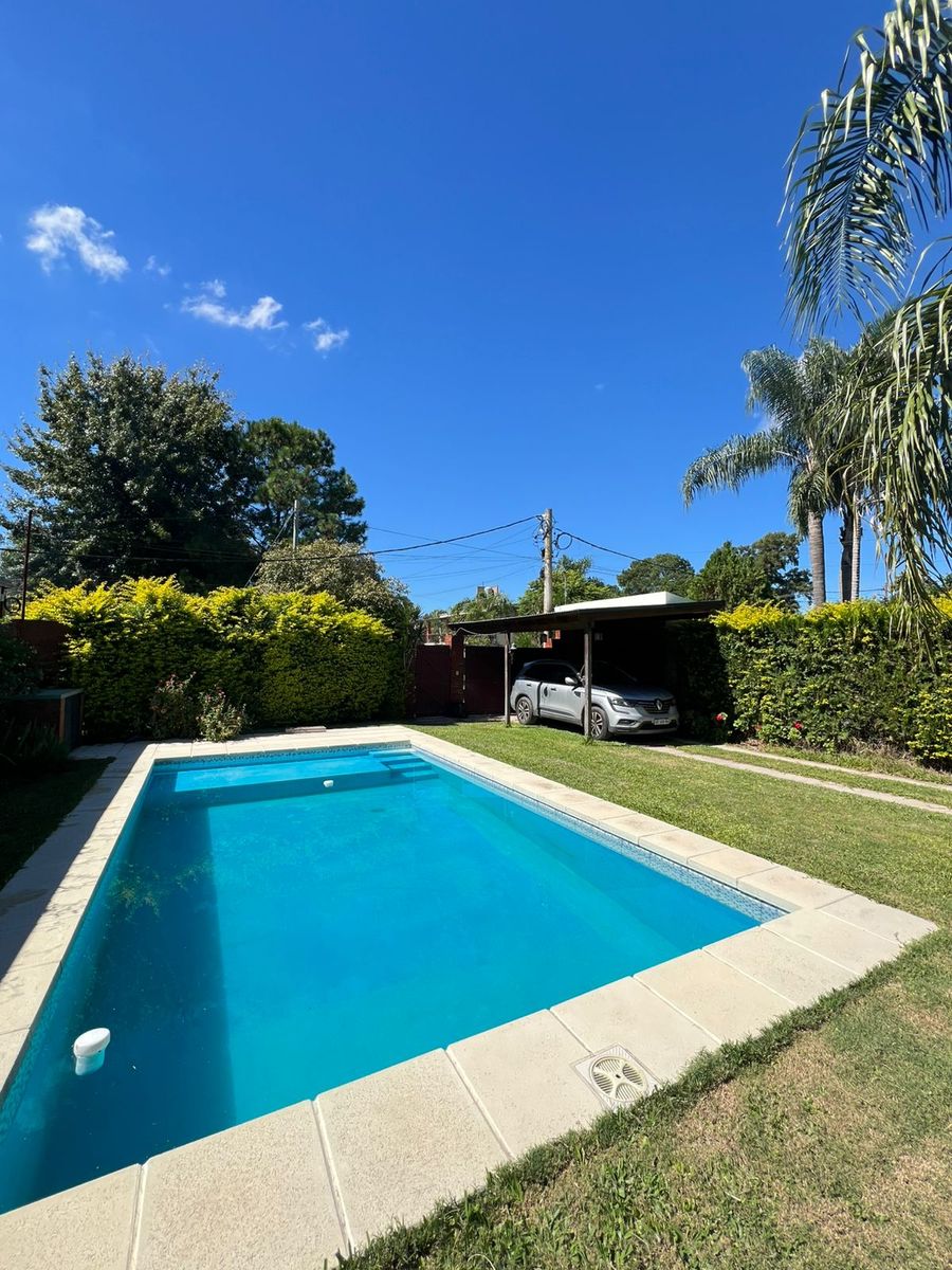 Casa de 3 Dorm. en Colastine Norte Apta a Crédito